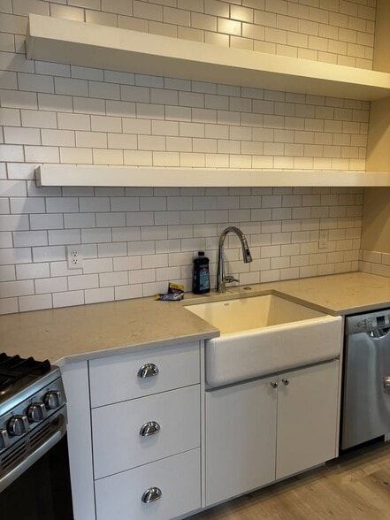Building Photo - 2826 N 28th St