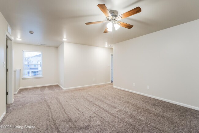 Building Photo - 11900 Parkside Vista Ln