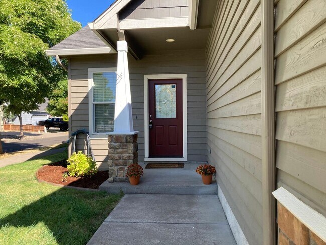 Building Photo - 5591 King Arthur Ct