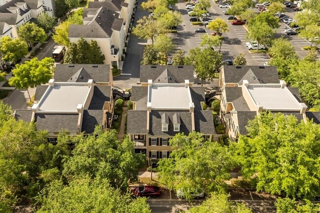 Building Photo - 1316 Lake Baldwin Ln