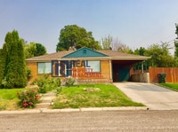 Building Photo - 3 bedroom 2 bath home - Dogs negotiable