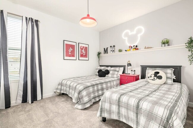 Building Photo - 4246 Paragraph Dr