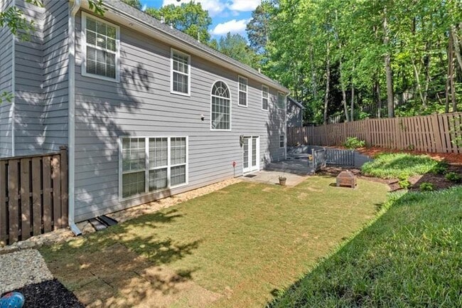 Building Photo - 4220 Hunters Green Way NE