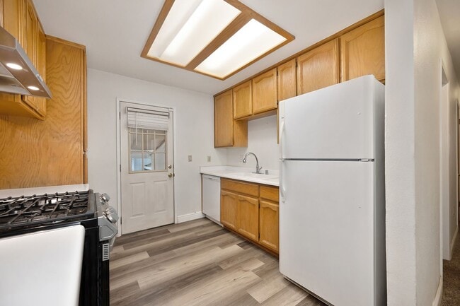 Building Photo - Charming 3 Bedroom, 2 Bath Home Close to Town