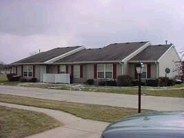 Primary Photo - 212 S Silverwood Ln