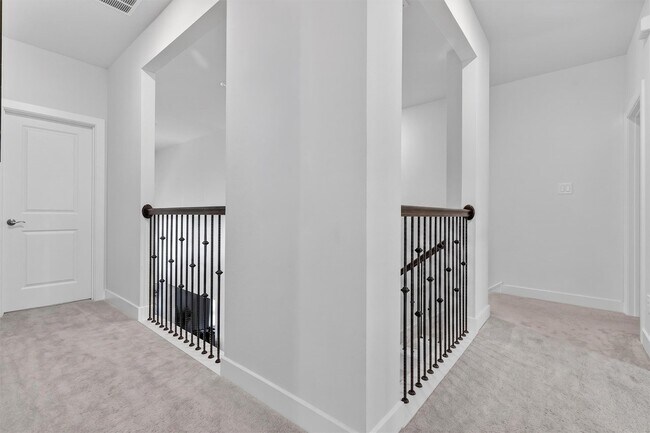 Building Photo - 21711 Emerton Cres Wy