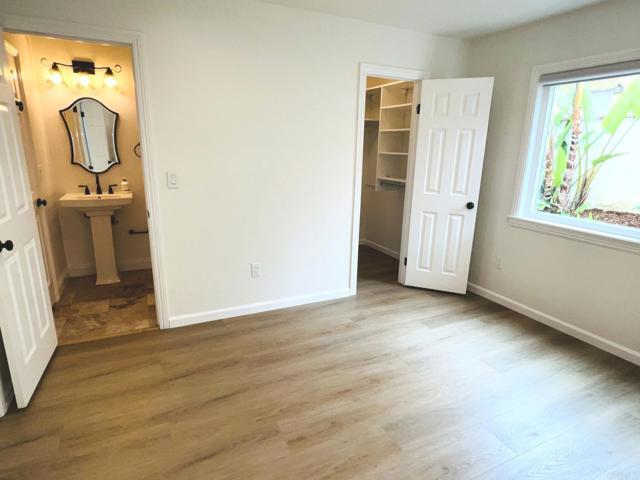 Building Photo - 1420 Tres Hermanas Way