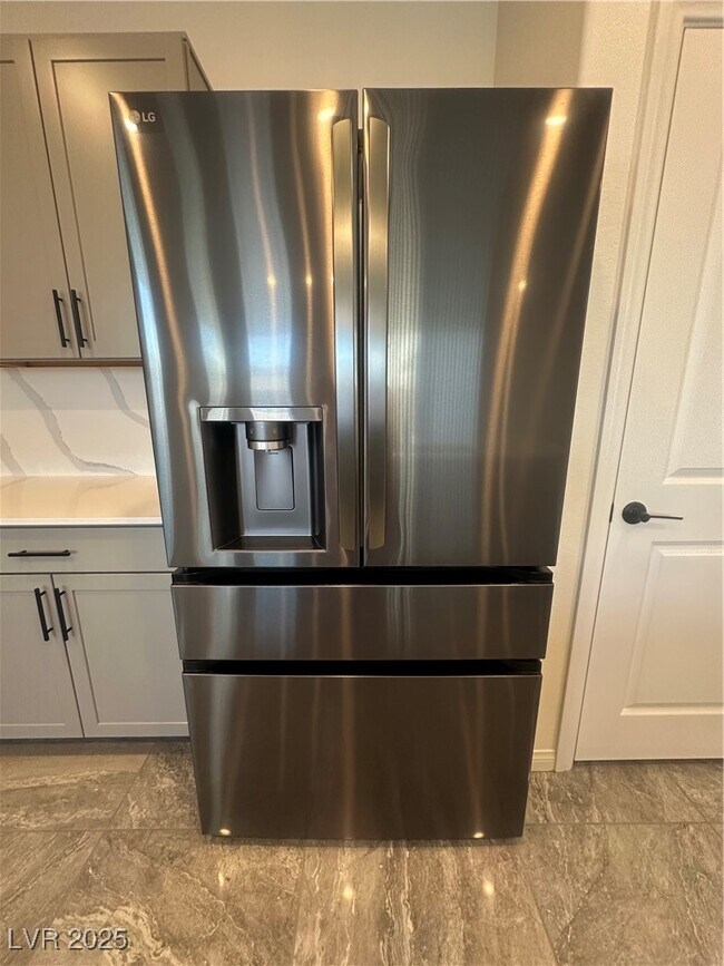 Building Photo - 6634 Tumoulin St