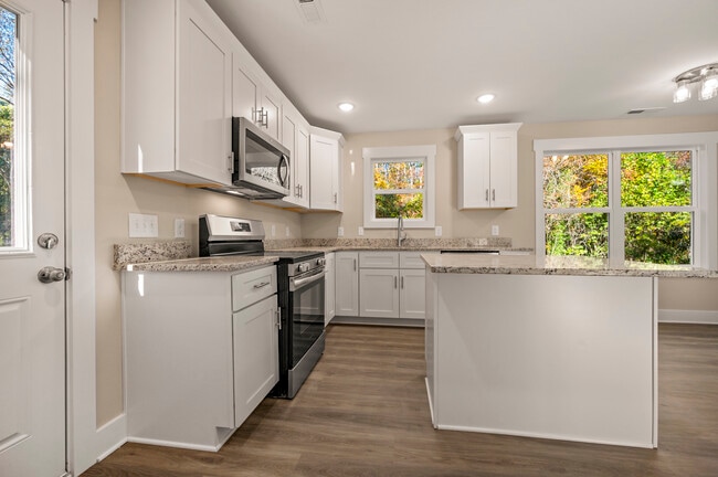 Building Photo - 143 Luckado St