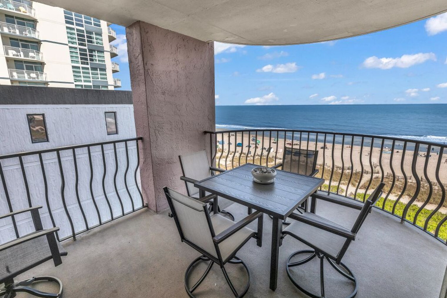 Building Photo - 2500 N Ocean Blvd