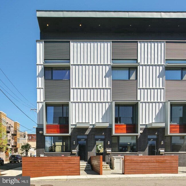 Building Photo - 1124 N American St