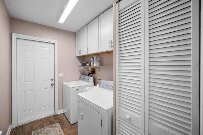 Building Photo - 402 72nd St NW