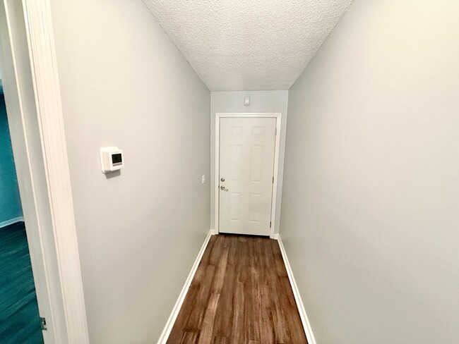 Building Photo - 228 Dalton Pl Wy