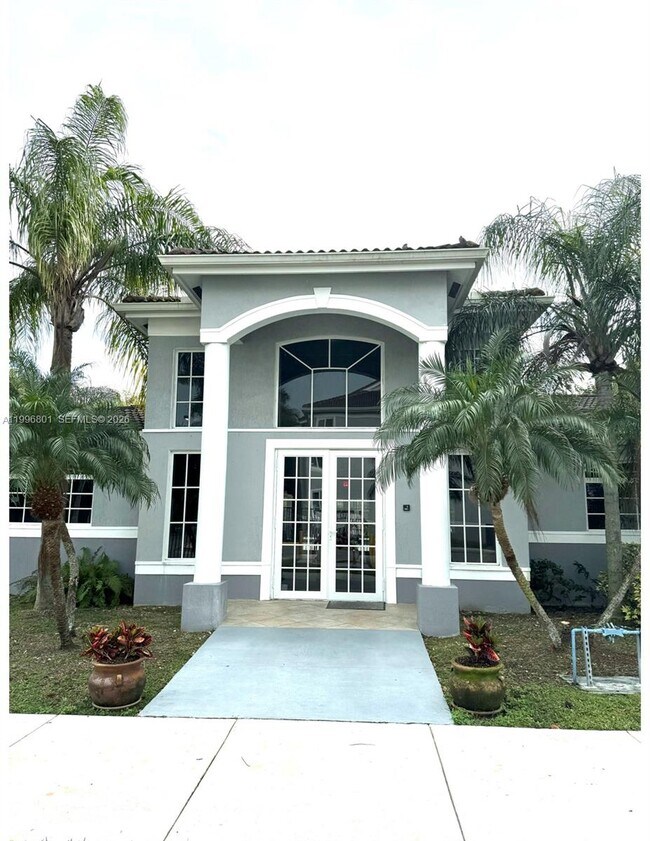 Building Photo - 15480 SW 284th St