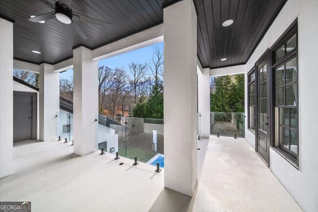 Building Photo - 3040 Wallace Cir SE