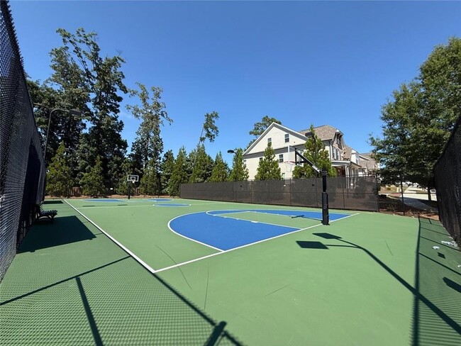 Building Photo - 6440 Bellmoore Park Ln