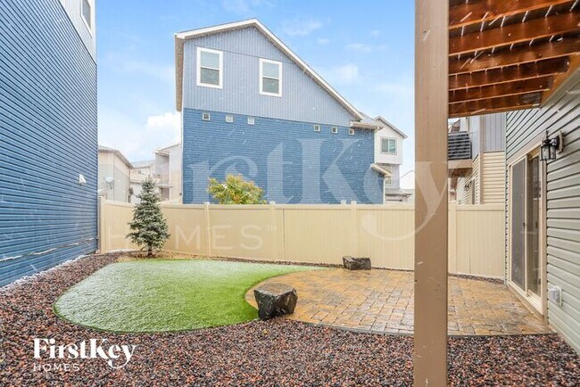 Building Photo - 6602 Shadow Star Dr