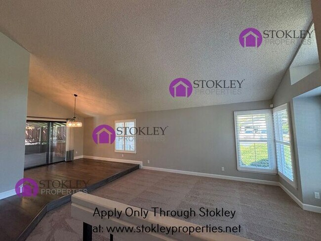 Building Photo - 2397 Lake Meadow Cir