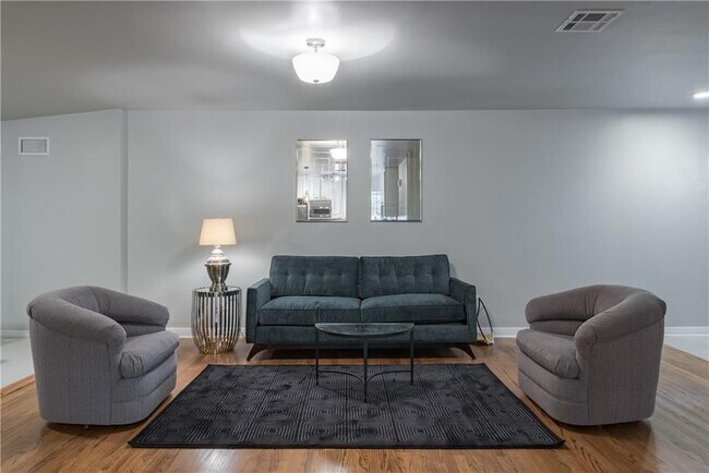 Building Photo - 4713 N Harvey Pkwy