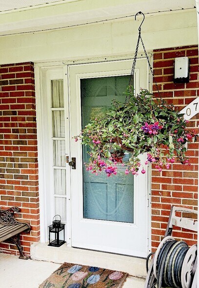 Building Photo - 8507 Woodside Ct