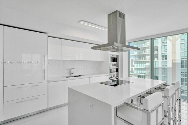 Building Photo - 330 Sunny Isles Blvd