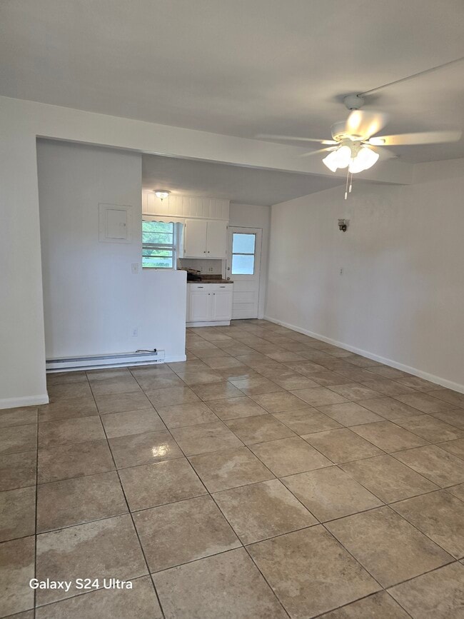 Building Photo - 2326 Shenandoah Rd