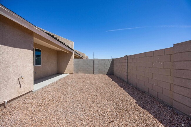 Building Photo - 3861 S Sol Dr