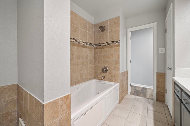 Building Photo - 11506 Hornbrook Dr