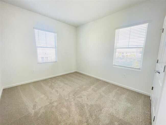 Building Photo - 7333 Ivy Tendril Ave