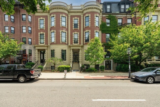 Building Photo - 60 Commonwealth Ave