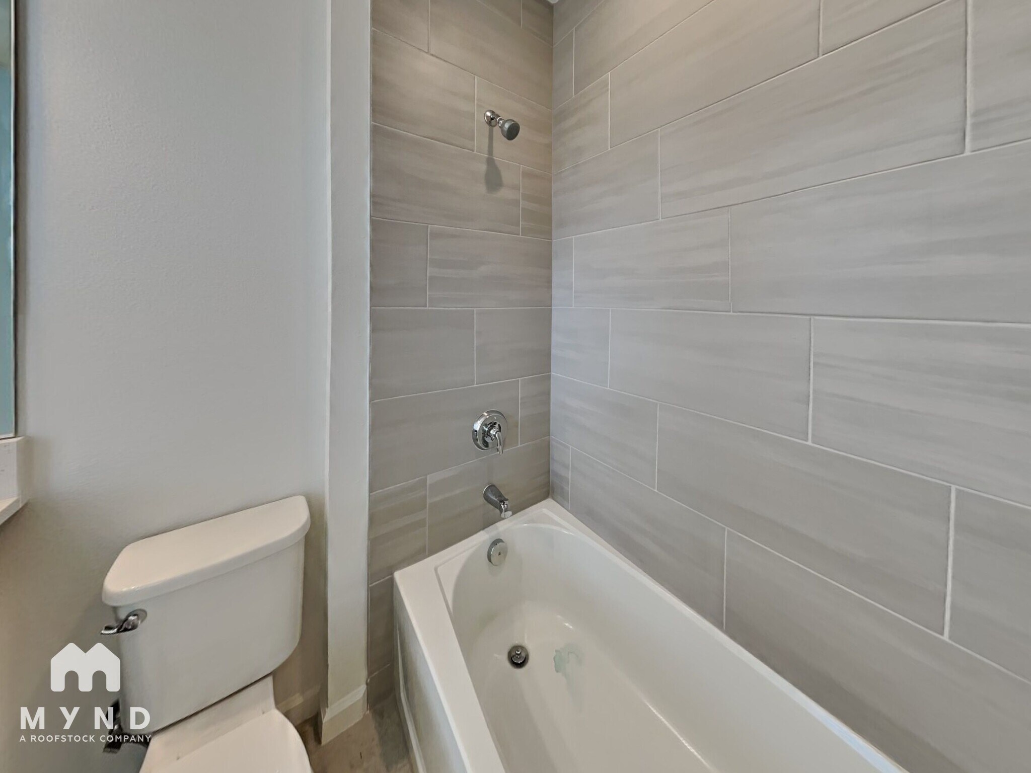 Building Photo - 2353 Brix St