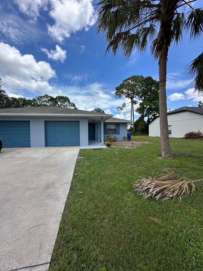 Primary Photo - 1217 Schumann Dr