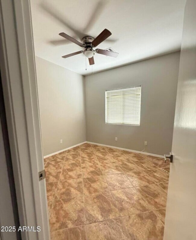 Building Photo - 12524 W Adams St