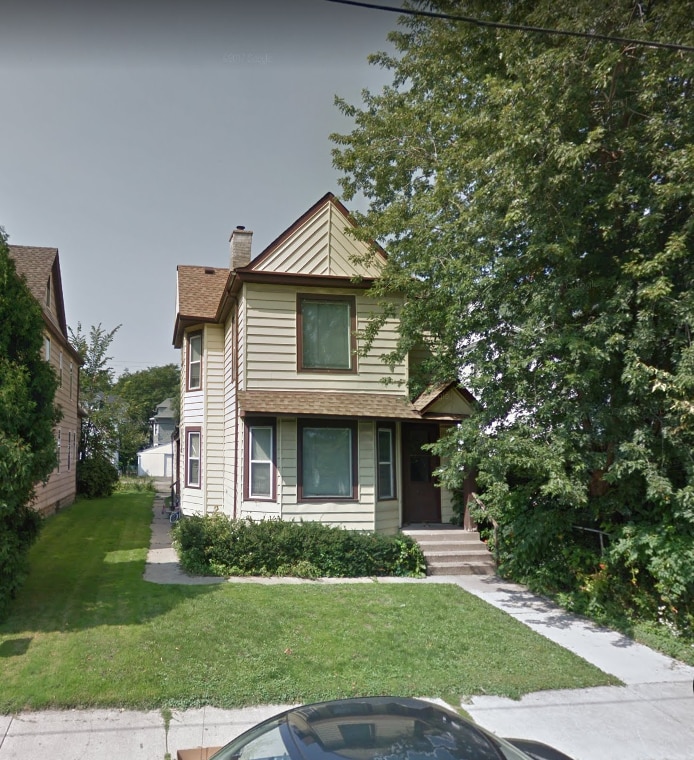 Building Photo - 1400 Monroe St NE