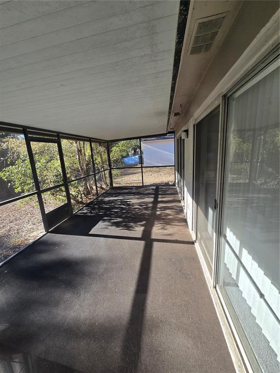 Building Photo - 10441 Deepbrook Dr