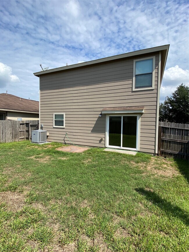 Building Photo - 2915 Beacon Grove St