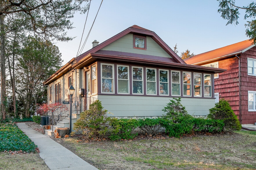 Building Photo - 720 Walnut St