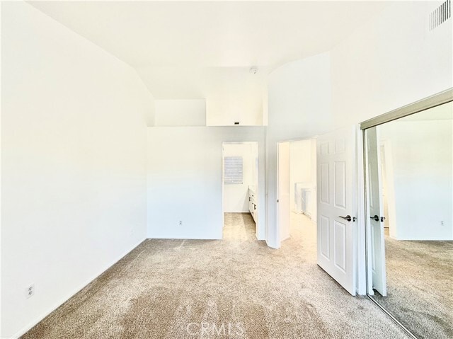 Building Photo - 196 Chandon