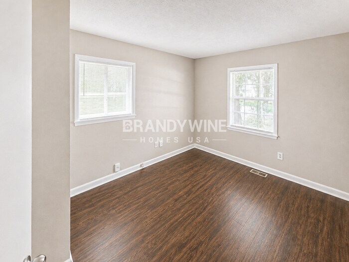 Building Photo - 4720 Edwina Ln SW