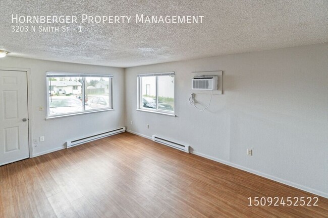 Building Photo - Spacious 1 Bed 1 Bath Apartment on The Nor...