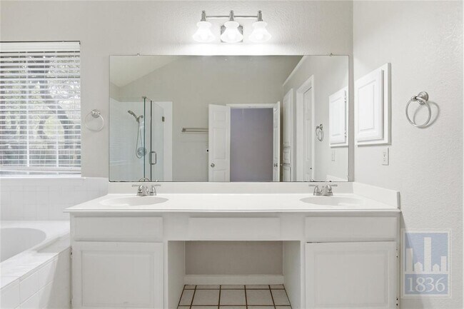 Building Photo - 10505 Walpole Ln