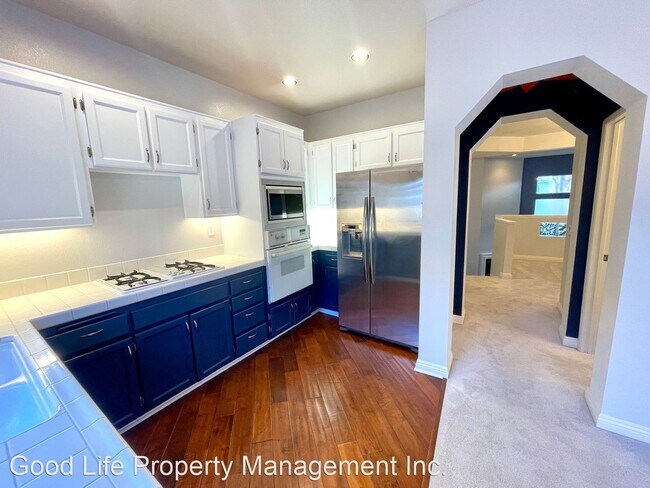 Building Photo - 2 br, 2.5 bath House - 7145 Calabria Ct Un...