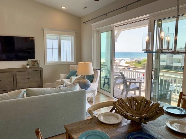 Building Photo - 18 Seagull St