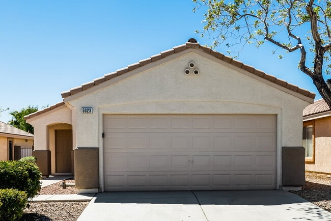 Building Photo - 5023 Benezette Ct