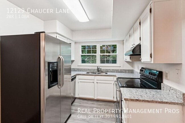 Building Photo - 12129 Chaucer Ln