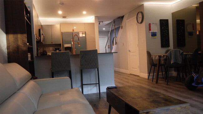 Building Photo - 3046 SW 129th Terrace