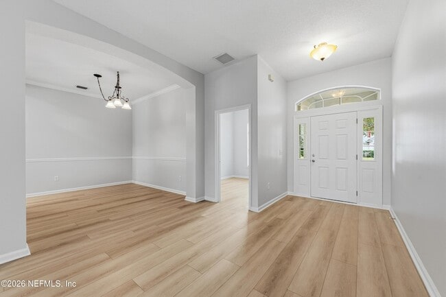 Building Photo - 13844 Fish Eagle Dr W