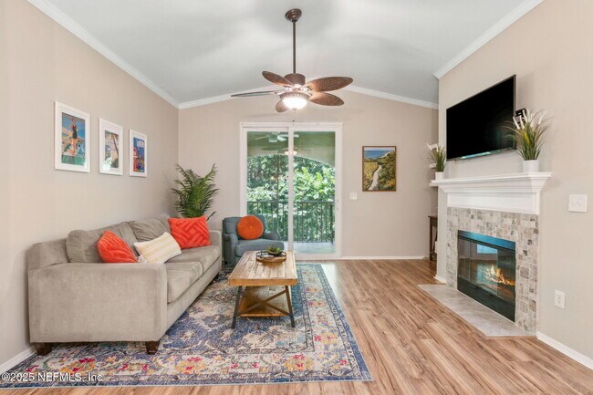 Building Photo - 160 Veracruz Dr