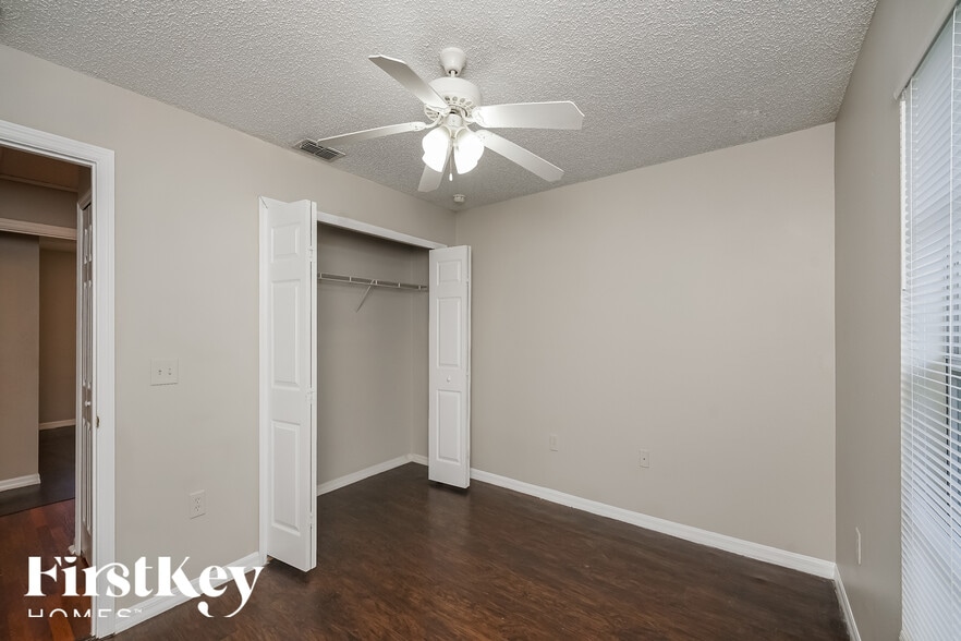 Building Photo - 797 Chestnut Ave