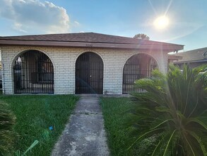Building Photo - 7040 Bunker Hill Rd